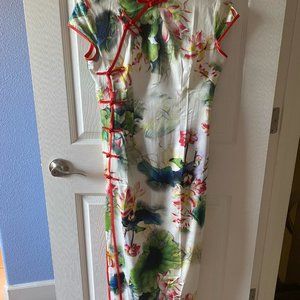 Chinese Qipao Cheongsam with lotus flower pattern